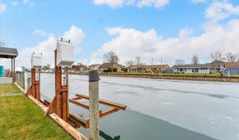 7261 Bluebill St, Algonac, MI 48001