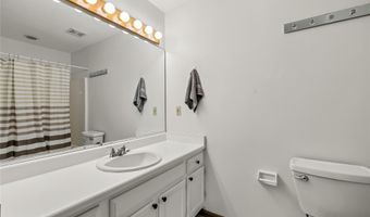 9421 NE 28th Ct, Ankeny, IA 50021
