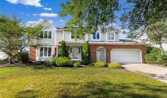 55 Hunt Club Cir, Amherst, NY 14051