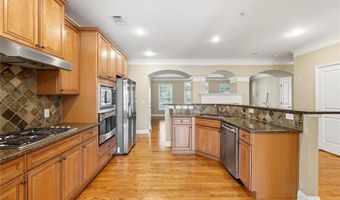 9040 Woodland Trl, Alpharetta, GA 30009