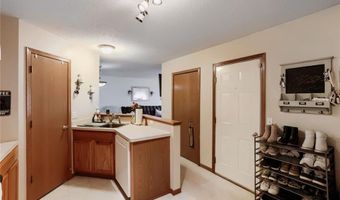 6452 158th St W, Apple Valley, MN 55124