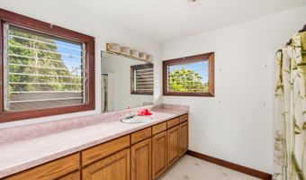 5201 PUUWAI Rd, Kalaheo, HI 96741