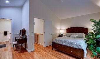 13 Woodlawn Cir, Hopkinton, RI 02832