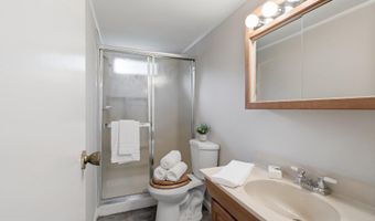 8532 CANTERBURY Dr, Annandale, VA 22003