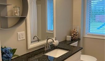336 Shore Acres Ave, North Kingstown, RI 02852