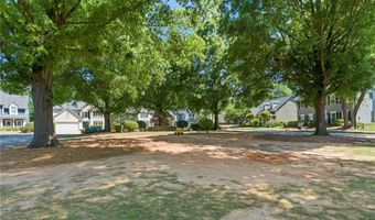 233 Ivy Glen Cir, Avondale Estates, GA 30002