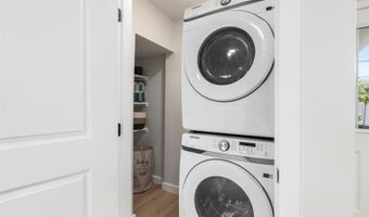 1237 Nanialii St, Kailua, HI 96734