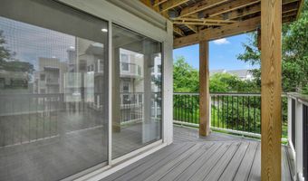 44152 NATALIE Ter 201, Ashburn, VA 20147