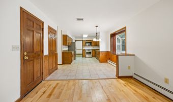 14 Colonial Ct, Cheshire, CT 06410