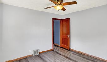 153 S 8th Ave, Beech Grove, IN 46107