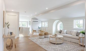 84 Coggeshall Ave, Newport, RI 02840