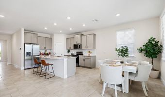 5689 HAWKS CAY St, Apollo Beach, FL 33572