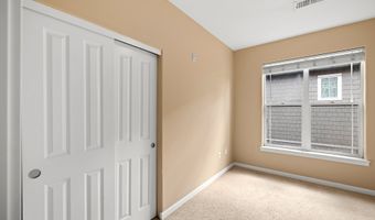 10882 NE RED WING Way 204, Beaverton, OR 97006