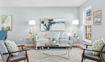 6208 LES DORSON Ln, Alexandria, VA 22315