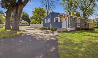 127 Highland Ave, Cumberland, RI 02864
