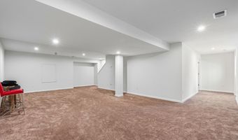 30 CHARLESTON Cir, Dover, DE 19904