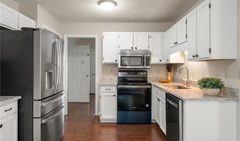 3513 Robin Ln, Acworth, GA 30101