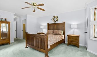 67 Victoria Way, Albany, NY 12209