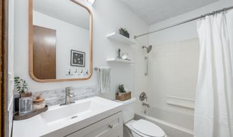 911 N Wirth St, Augusta, KS 67010