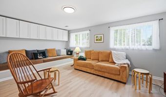 4512 MEDFORD Dr, Annandale, VA 22003