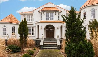 10 Ridge Rd, Newport, RI 02840