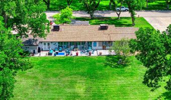 1005 N Shore Dr, Carlsbad, NM 88220