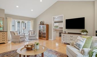 3401 Woodview Pl, Columbus, OH 43220