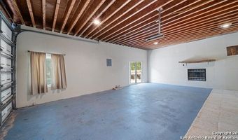 217 Sky View Dr, Adkins, TX 78101