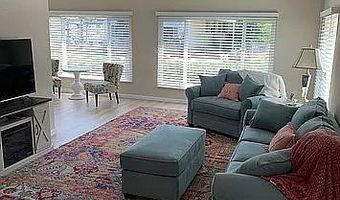 8975 Lawrence Welk 52, Escondido, CA 92026