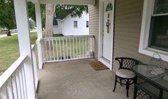 204 Hawthorne St, Alma, MI 48801