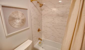 4407 Thadway Dr, Alton, IL 62002