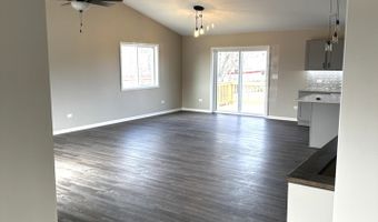 317 Buena Ter, Antioch, IL 60002