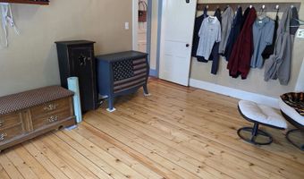 2 Green St, Barre, VT 05641