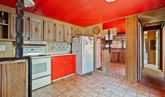 17711 Fuzzy Ln, Anderson, CA 96007