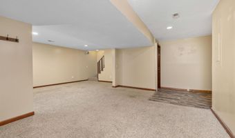 2312 Northgate Blvd, Auburn, IN 46706