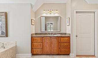 417 LAKEWINDS Rd, Alexander City, AL 35010