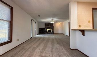 8 Connie Ln, Bella Vista, AR 72715