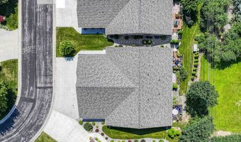 1608 STANTON Cir, Appleton, WI 54915
