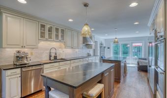 7 PIERSON Dr, Hockessin, DE 19707