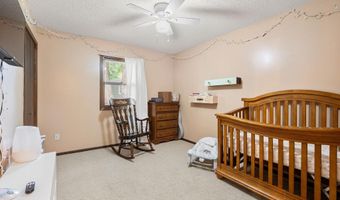 1304 Swanhill Dr, Albert Lea, MN 56007