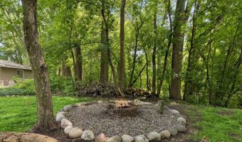 3260 Snelling Ave N, Arden Hills, MN 55112