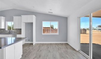 10533 Mohawk Rd, Apple Valley, CA 92308