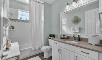 322 WINTERSIDE Dr, Apollo Beach, FL 33572