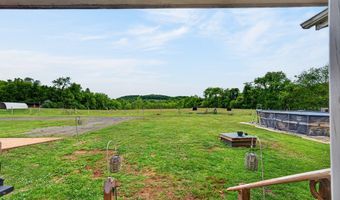 147 Iron Ore Ln, Barren Springs, VA 24313