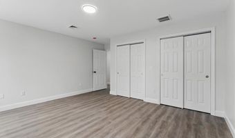 87 Dunedin St, Cranston, RI 02920