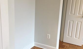 1722 N QUINN St 203, Arlington, VA 22209