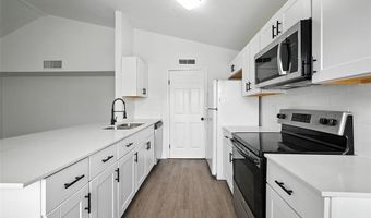6082 Dooley Dr, The Colony, TX 75056