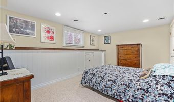 11 Nichole Ln, Coventry, RI 02816