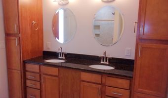 17 Chapel St 303, Albany, NY 12210