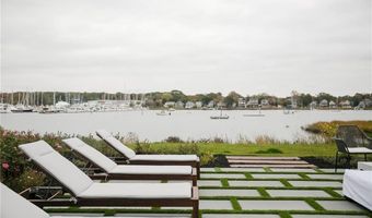 126 Riverside Dr 1, East Providence, RI 02915